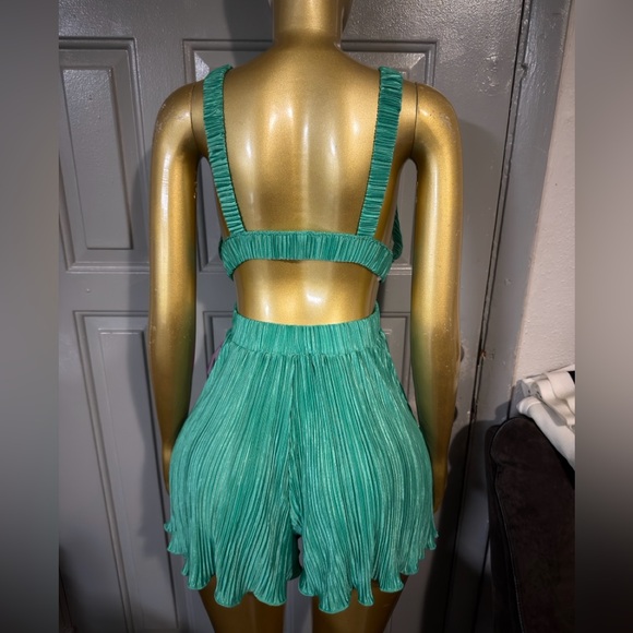 Fashion Nova Green Pleated Dress - Picture 5 of 9